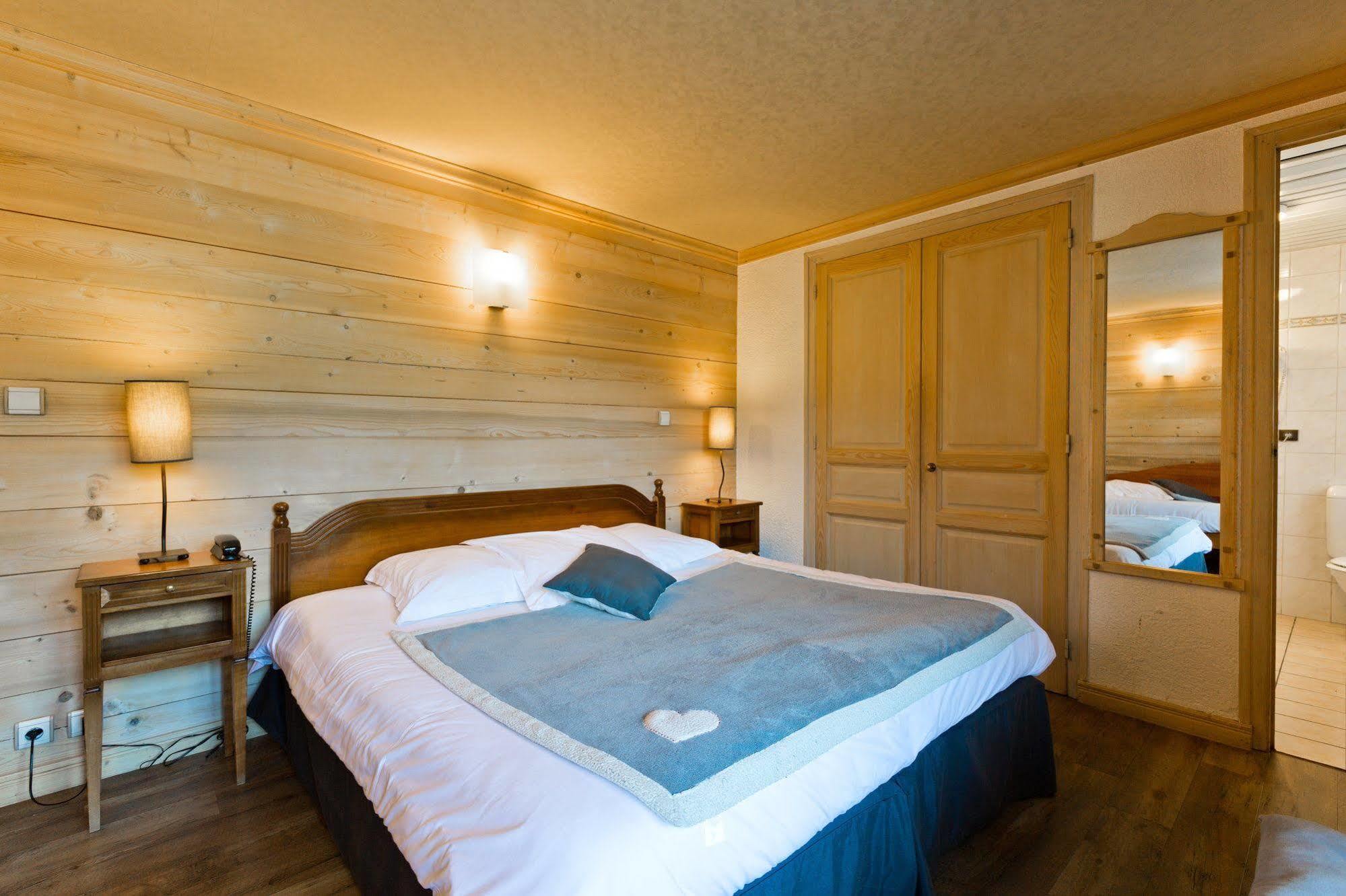 Hotel La Montagne La Clusaz Ngoại thất bức ảnh