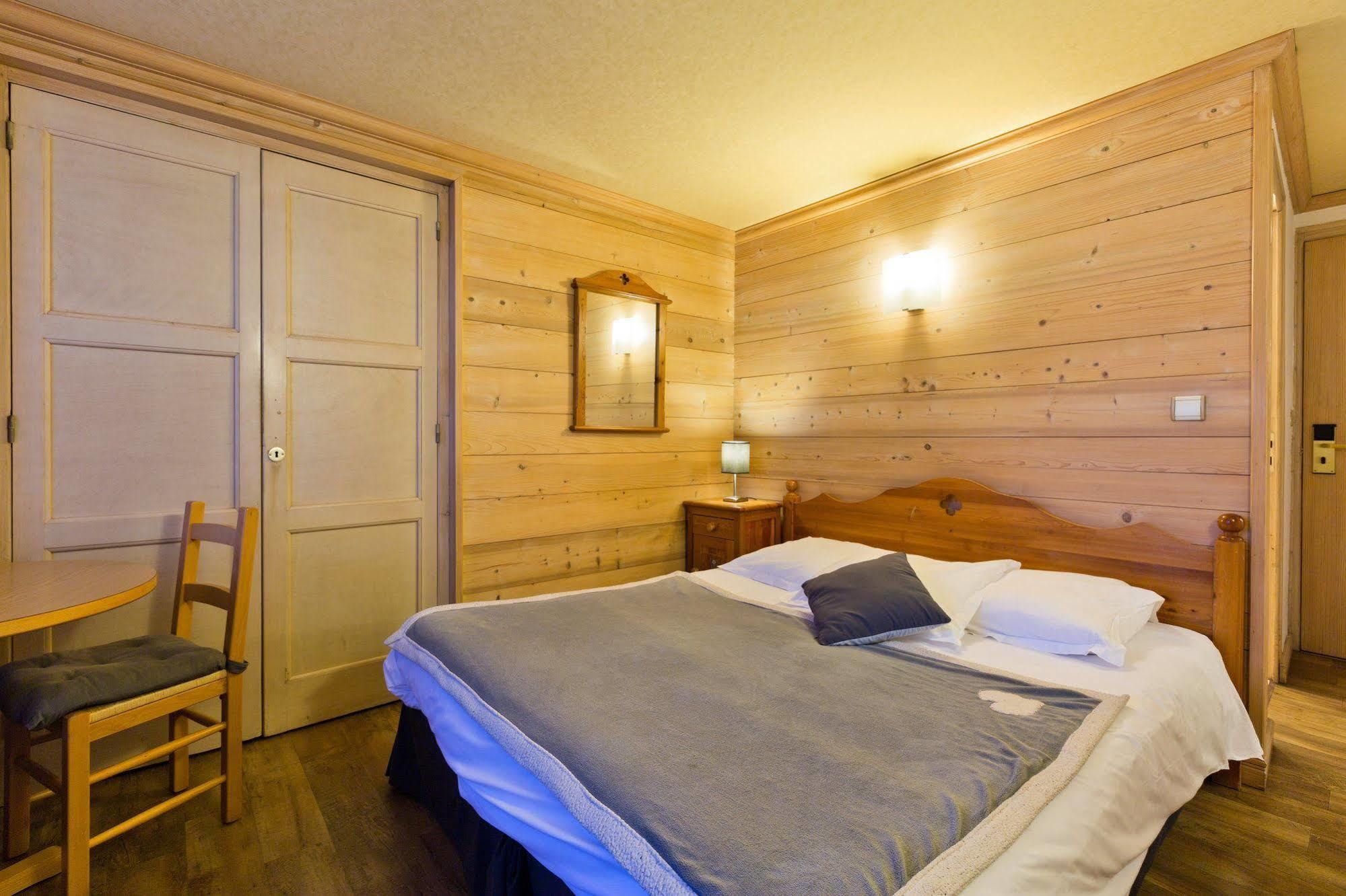 Hotel La Montagne La Clusaz Ngoại thất bức ảnh